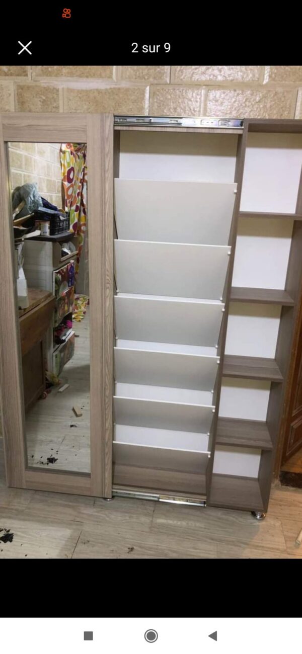 Rangement de chaussures à porte coulissante